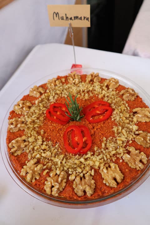 Catering dish